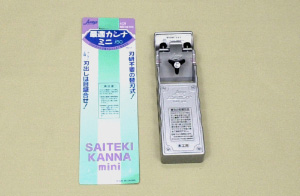 Replacement blade type plane